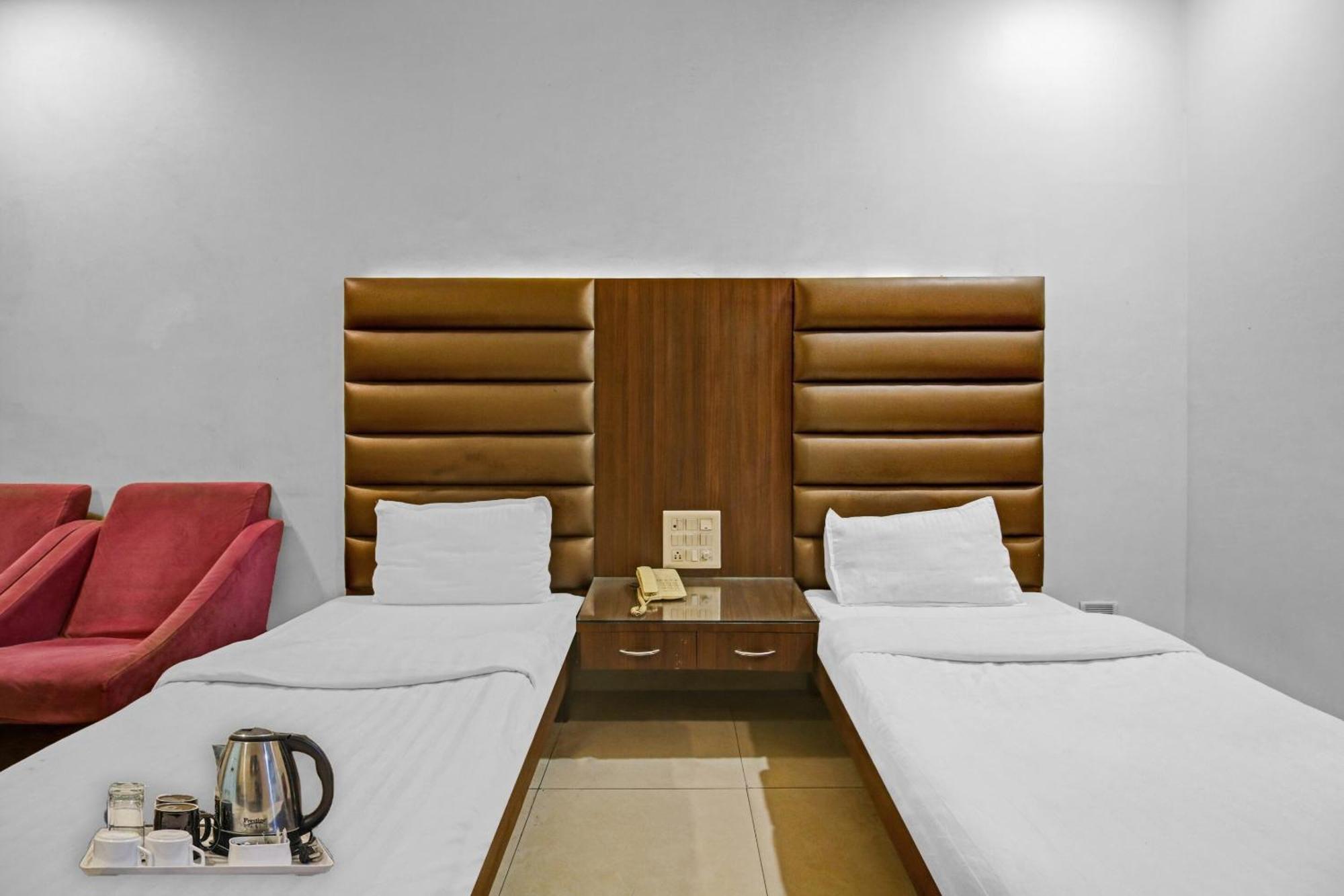 Collection O Surya Hotel Bhopal Exterior photo