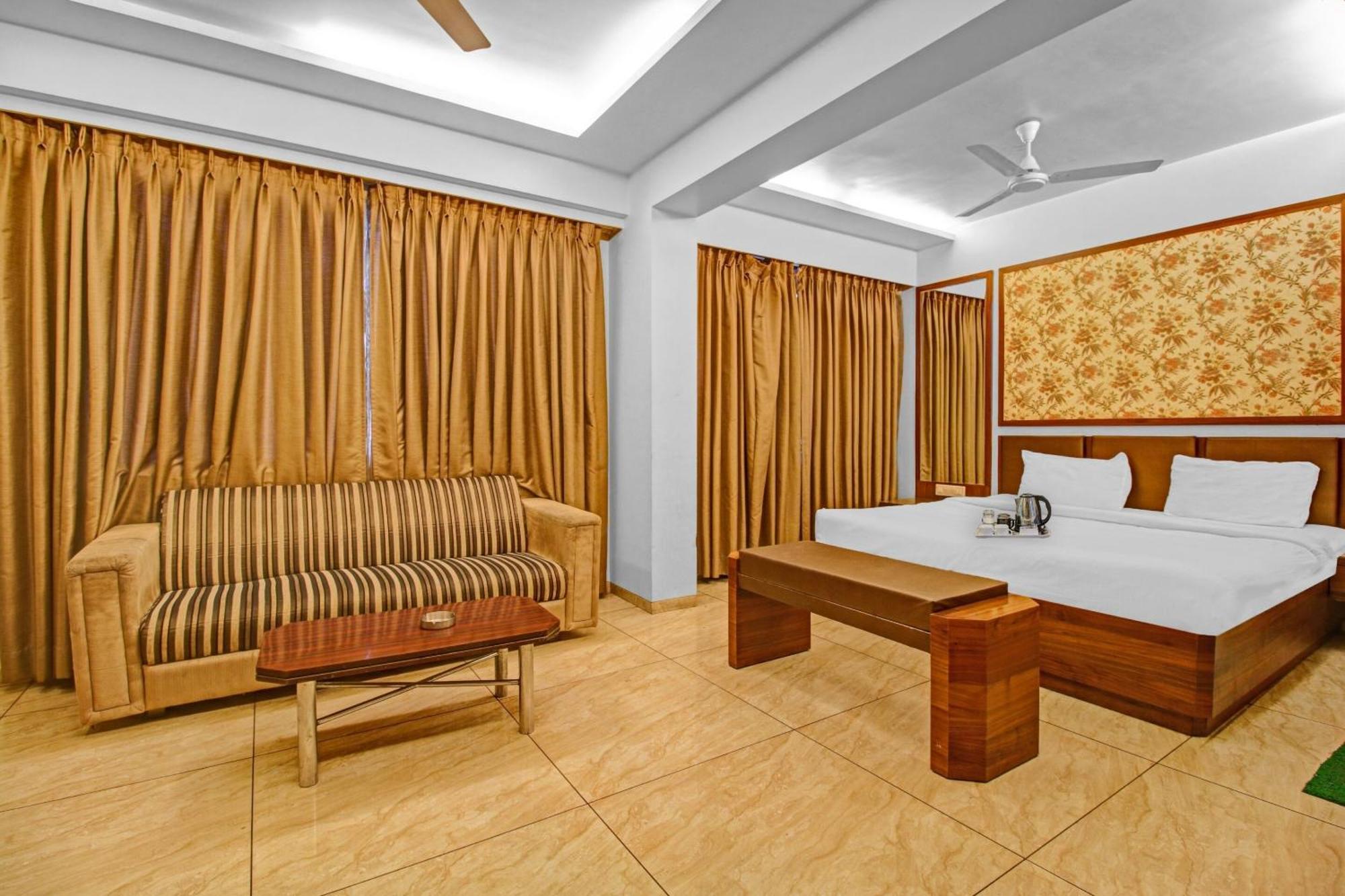 Collection O Surya Hotel Bhopal Exterior photo
