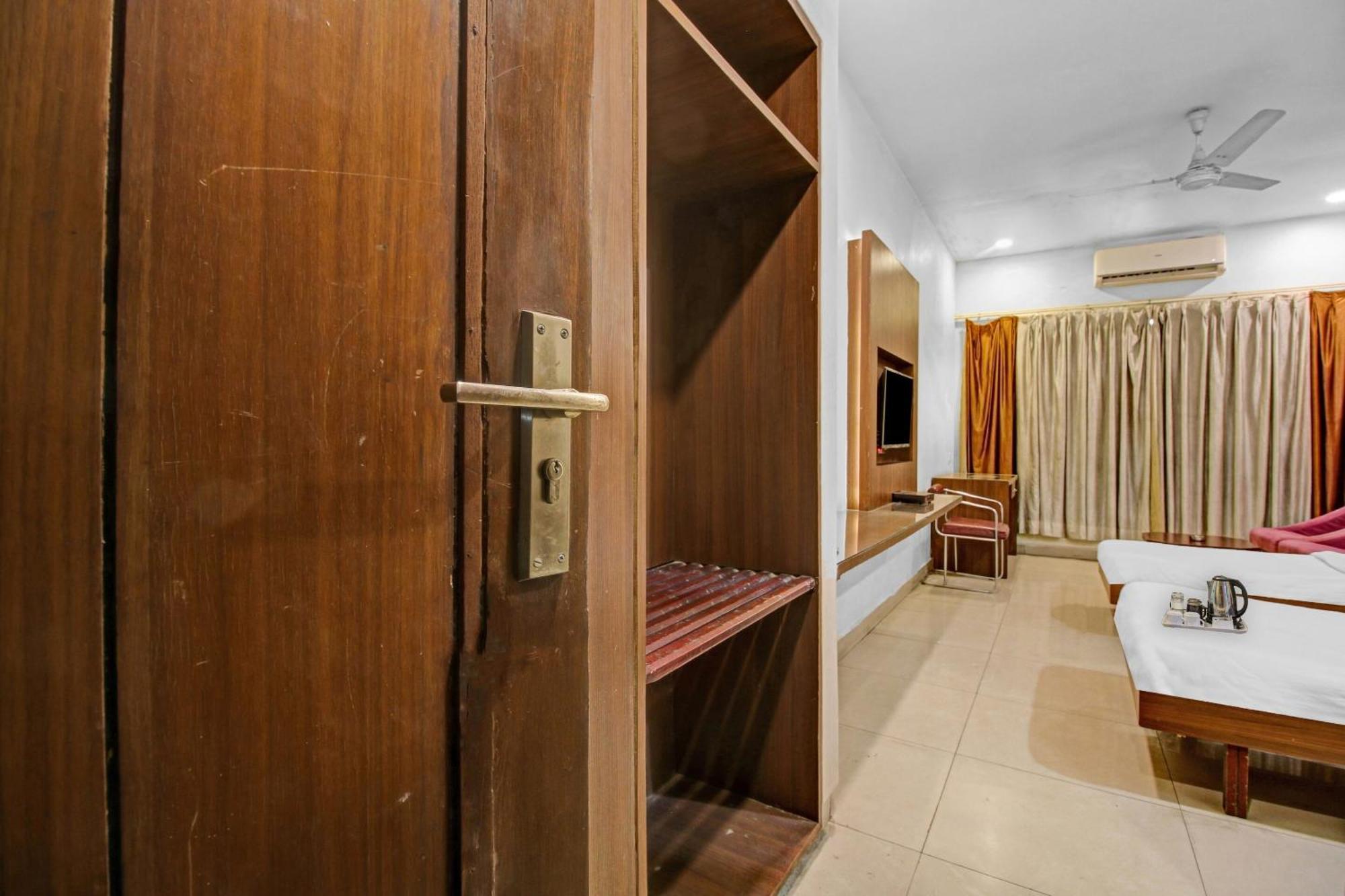 Collection O Surya Hotel Bhopal Exterior photo