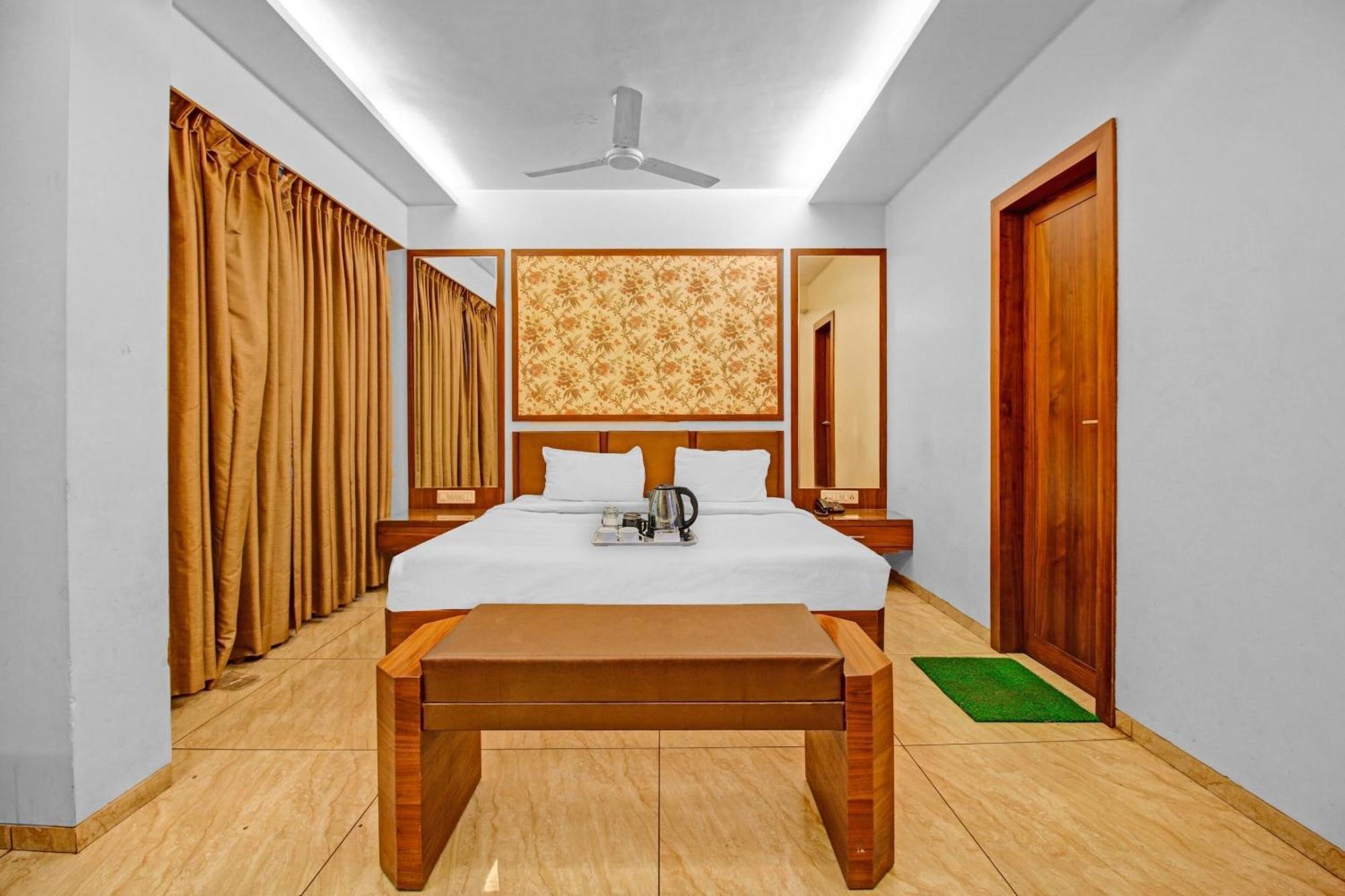 Collection O Surya Hotel Bhopal Exterior photo